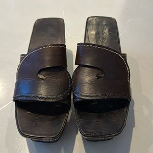 Brown leather Robert clergerie platforms